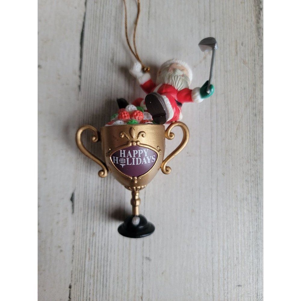 Lustre Fame happy holidays golfing Santa Claus trophy ornament Xmas
